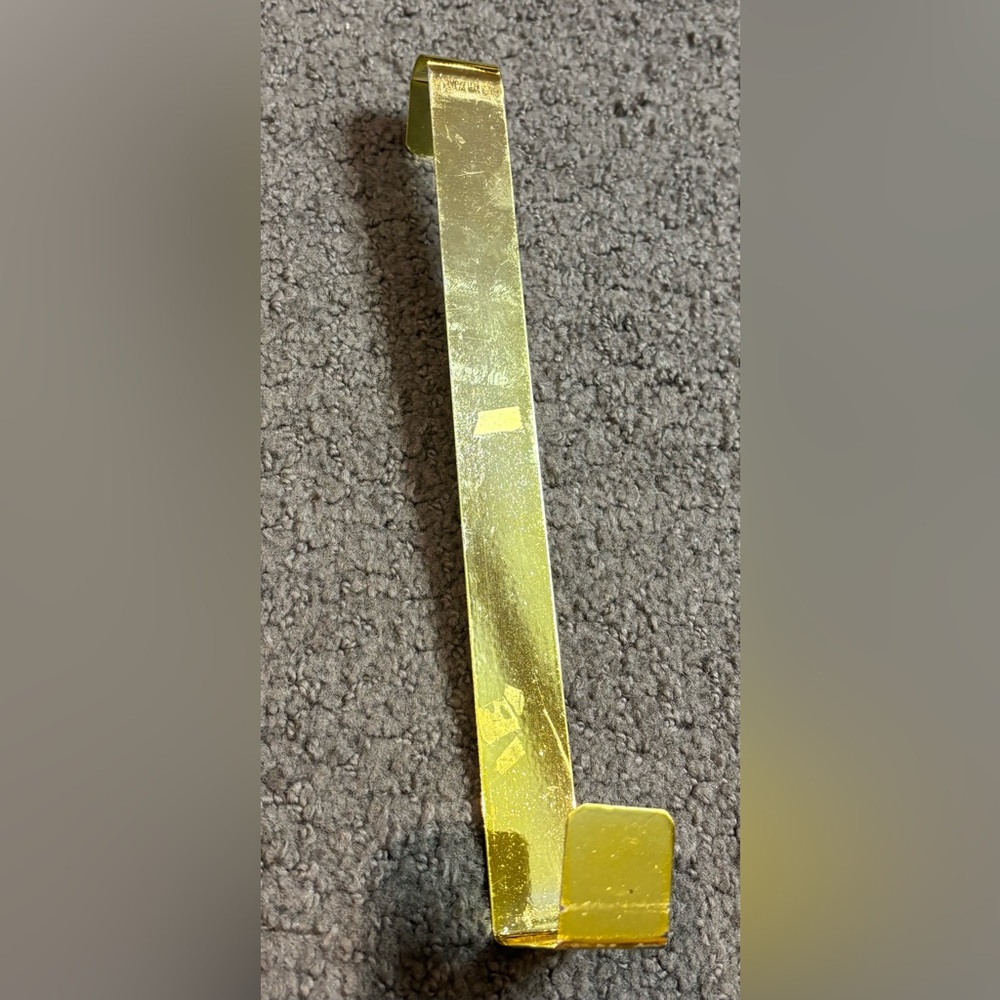 Vintage Gold Metal Wreath Holder 11.5”